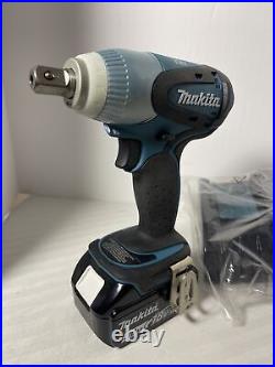 MAKITA XWT05 18V LXT Li-Ion Cordless 1/2-in Square Drive Impact Wrench Kit